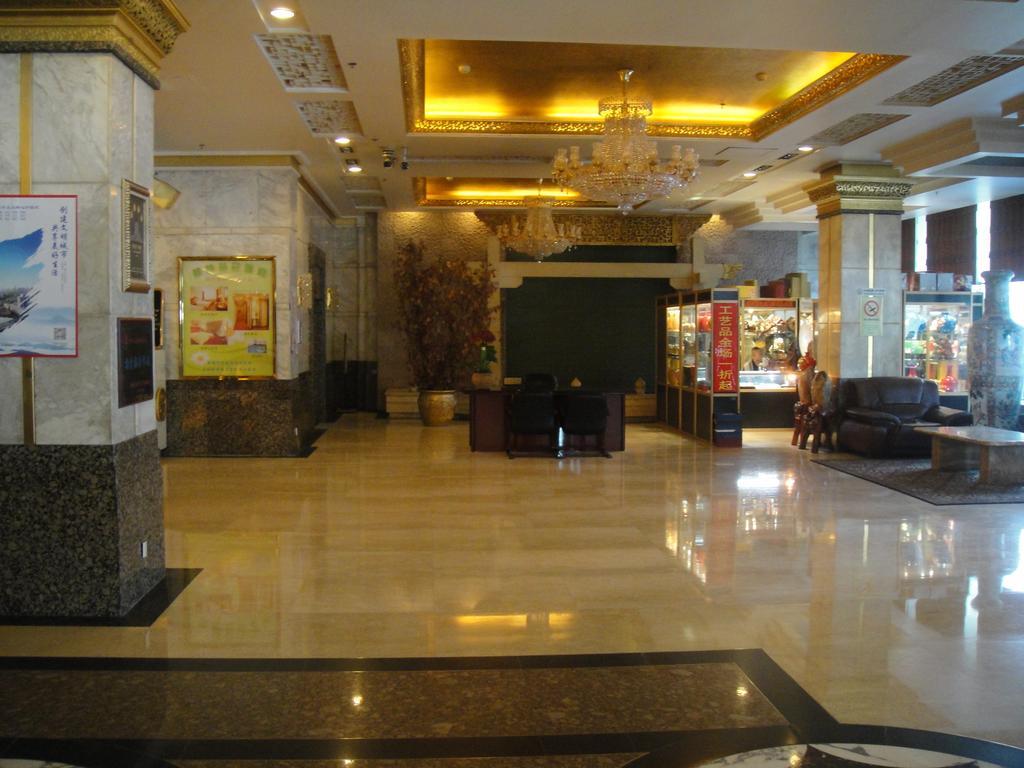 Green Hotel Shenyang Extérieur photo